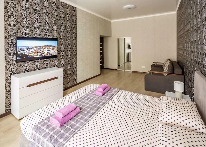 With 2 Bedroom Near Opera House Gorodotska 27 Str With Parking Lvov