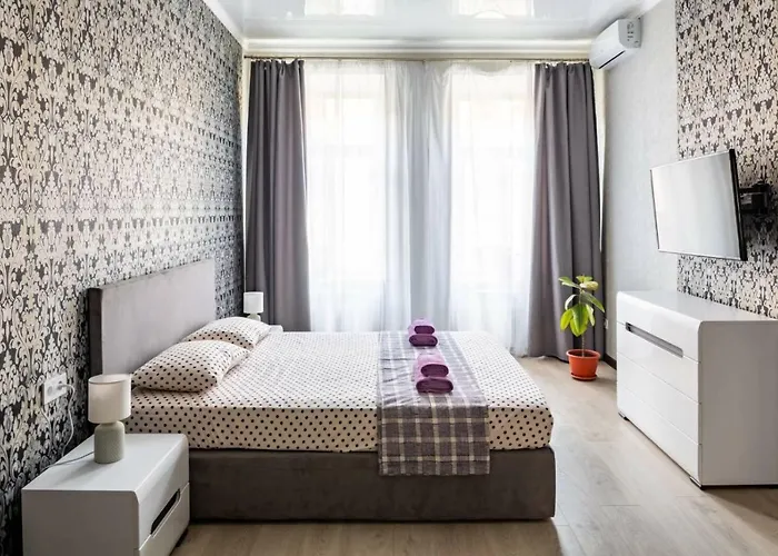 Apartmán With 2 Bedroom Near Opera House Gorodotska 27 Str With Parking Lvov