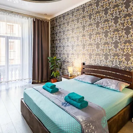 Apartment With 2 Bedroom Near Opera House Gorodotska 27 Str With Parking Lviv