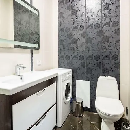 With 2 Bedroom Near Opera House Gorodotska 27 Str With Parking Apartment *